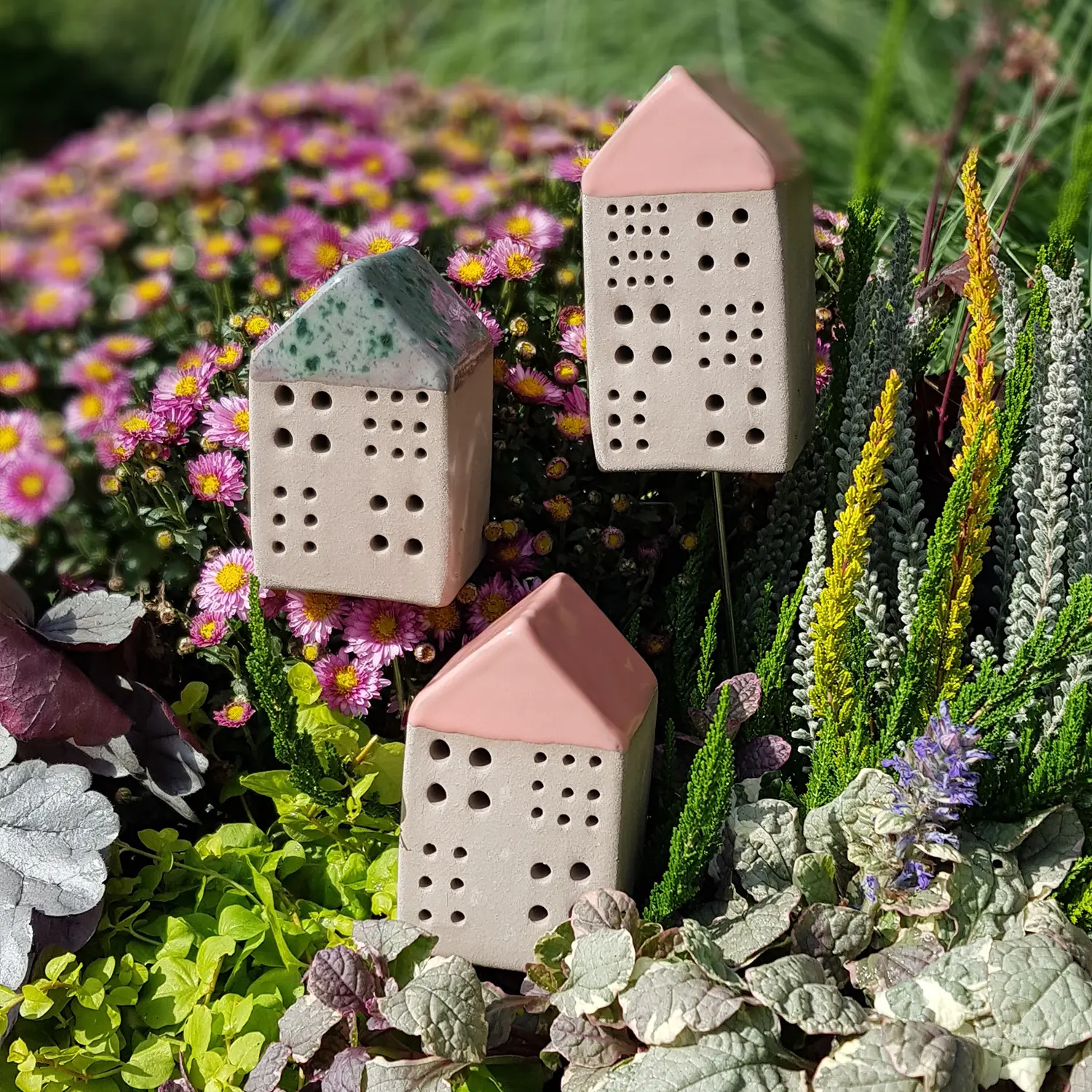 Bienenhotel als Nisthilfe groß mit Farbauswahl (BH-AS-M)