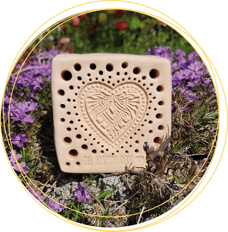 Bienenhotel aus Ton