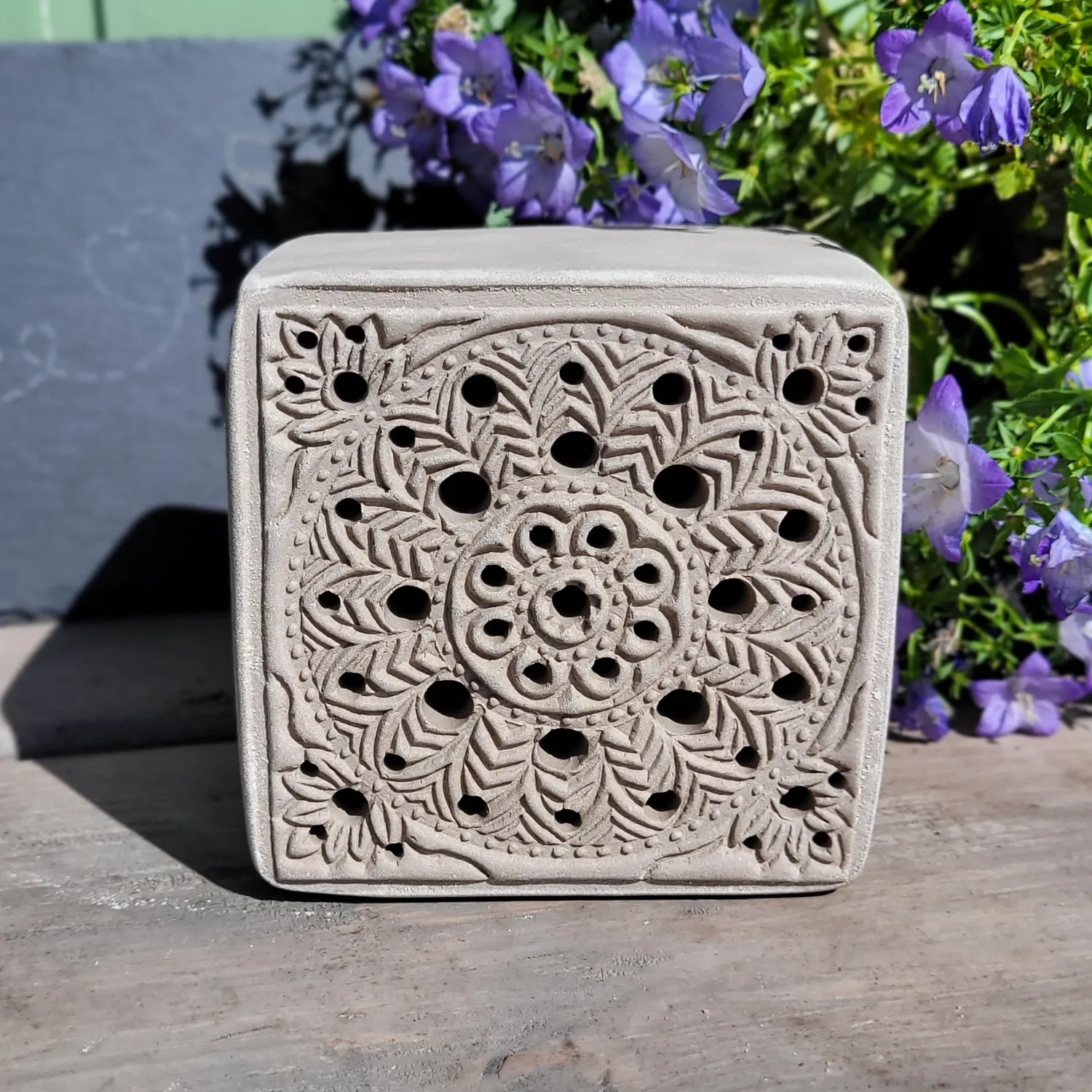 bienenstein-blumenmandala-sku-bs-oa-l028g