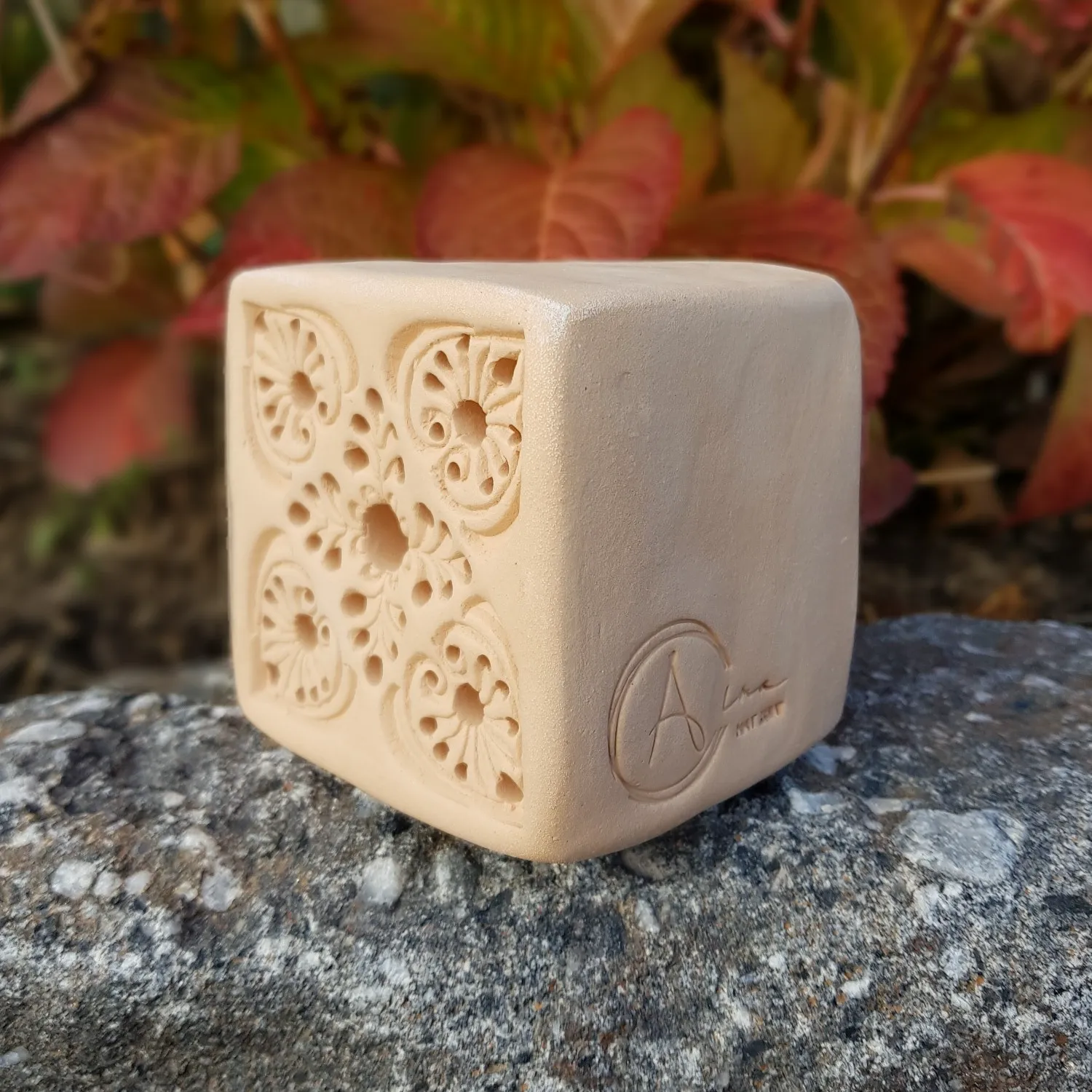 bienenstein-keramik-sku-bs-sl-m011r-seitlich