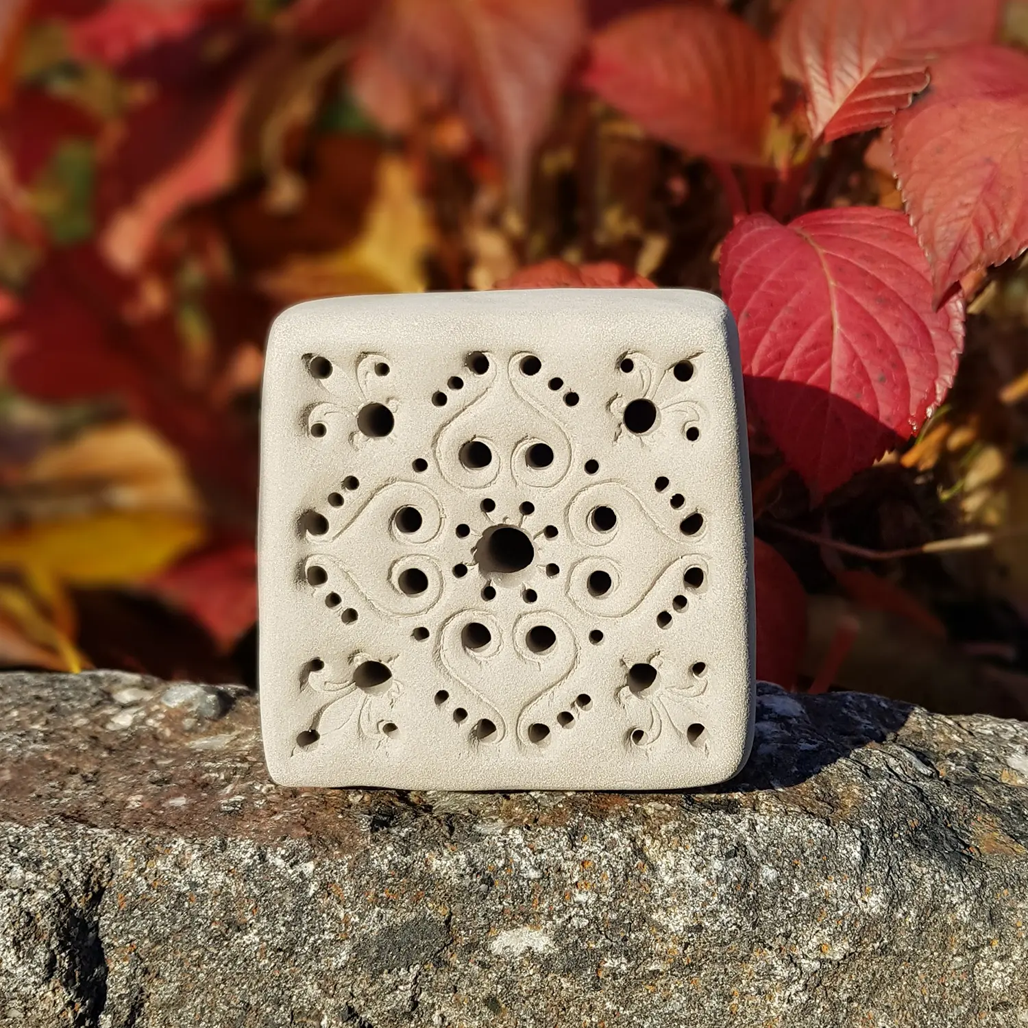 bienenstein-wildbienenhotel-sku-bs-sl-m012g