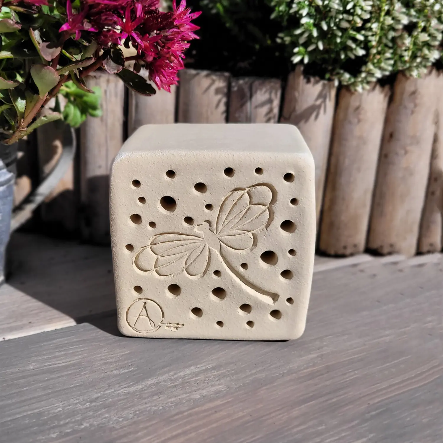 bienenstein-wildbienennisthilfe-sku-bs-oa-m015w