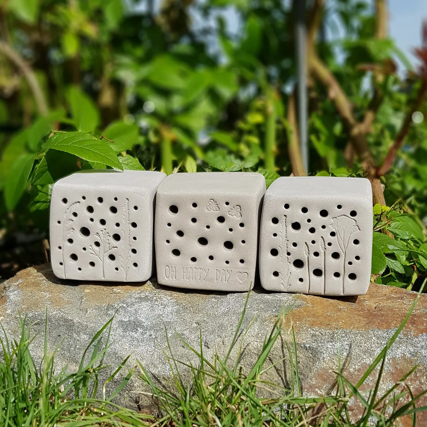 bienenstein-wildbienennisthilfe-sku-bs-oa-s006g