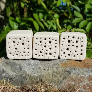 Bienenstein mit Muster - Wildgräser