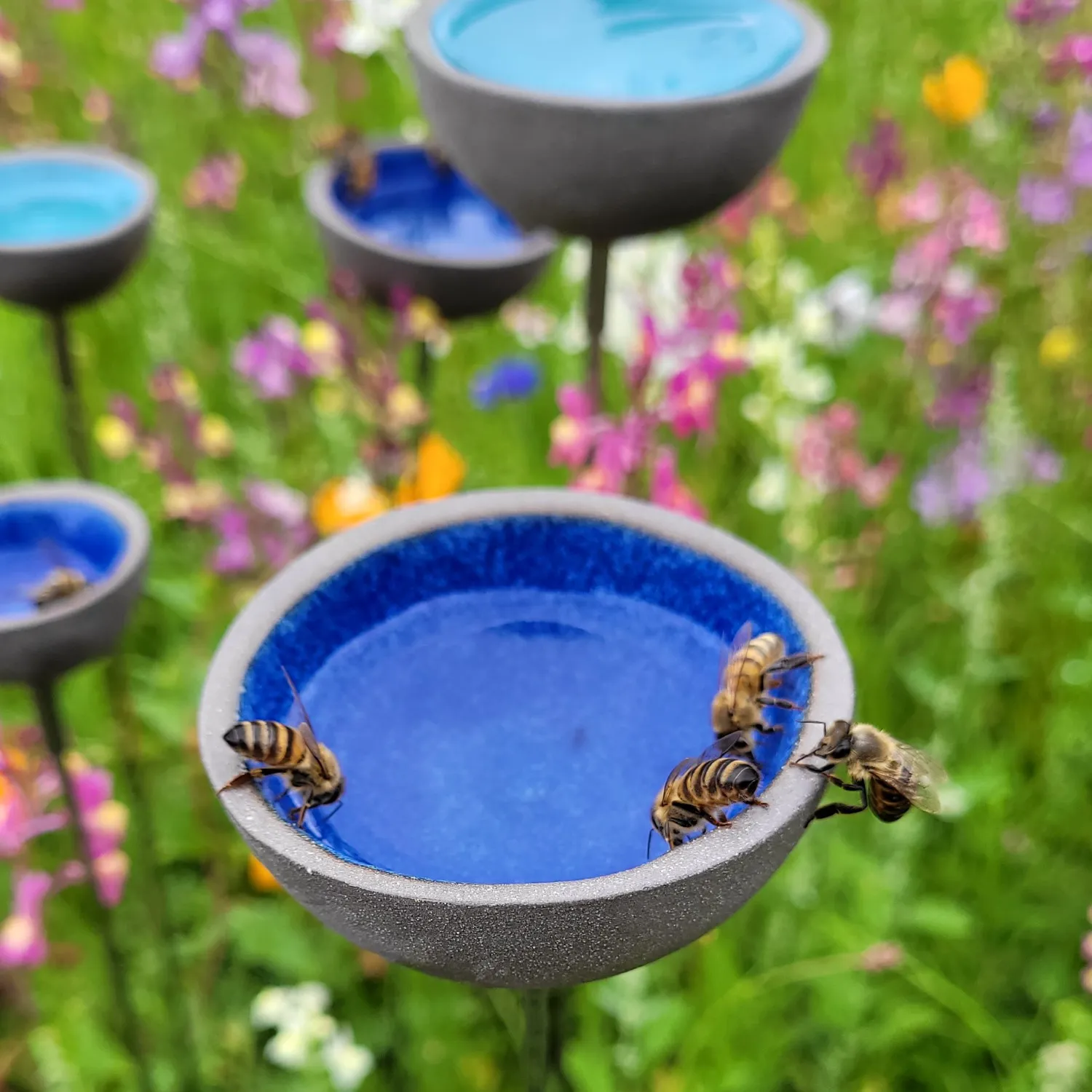regenfänger-gartendeko-sku-re-es-s3-biene