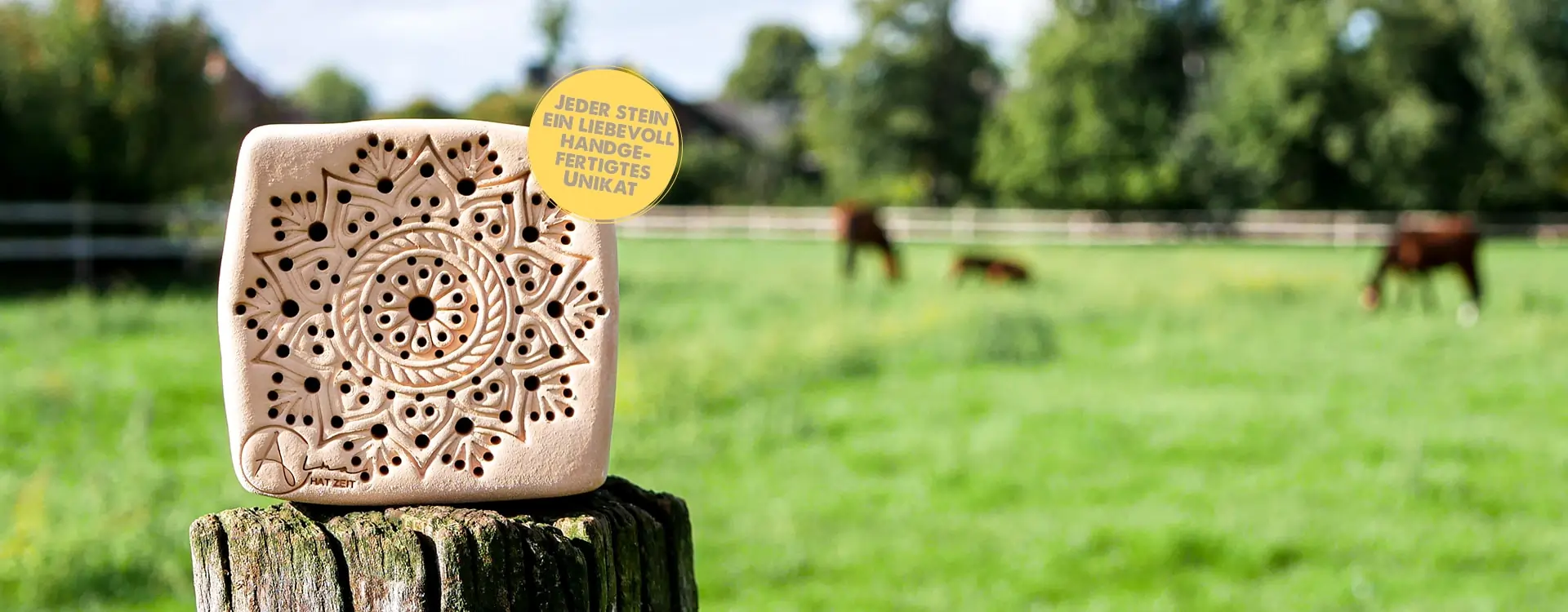 Bienenhotel für Wildbienen aus Ton